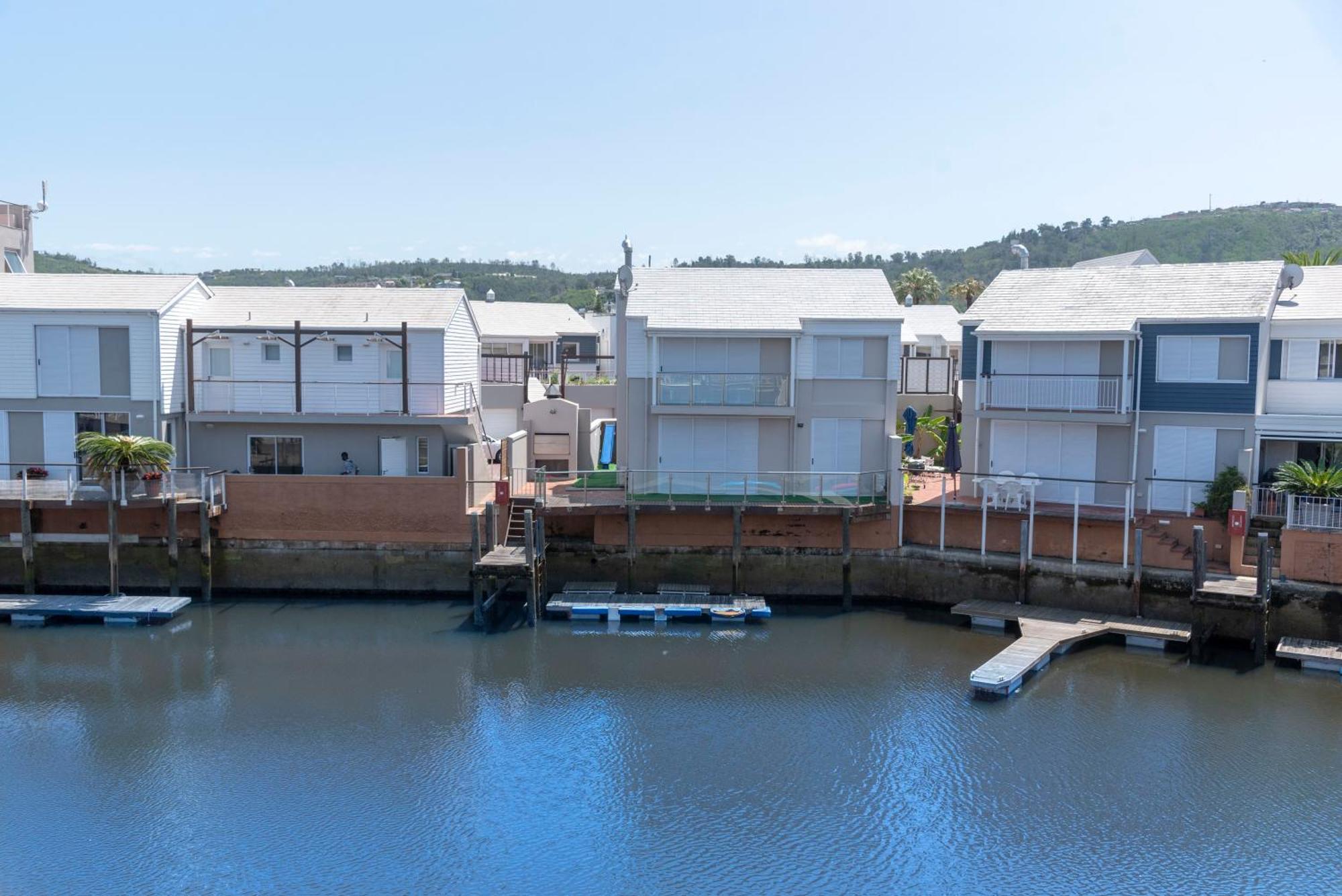 Waterfront - 8 Commodore นิสนา ภายนอก รูปภาพ